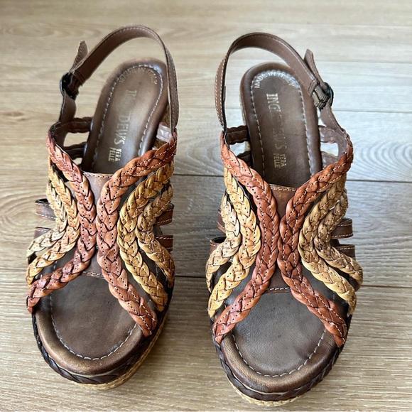 Italian summer wedge. Size 40, platform sandal in browns. Great condition - Picture 6 of 8